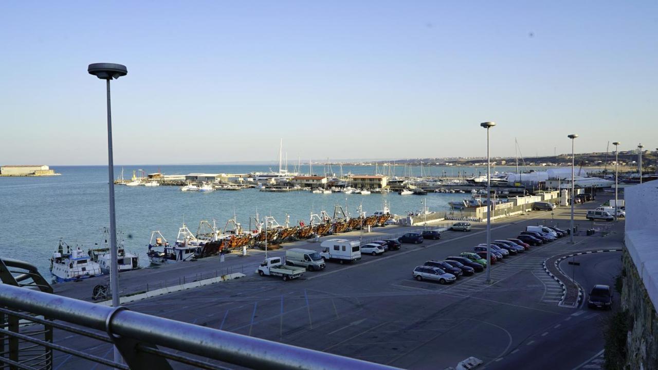 Monolocale Nel Borgo Antico, A Due Passi Dal Mare E Dal Porto Apartamento Termoli Exterior foto