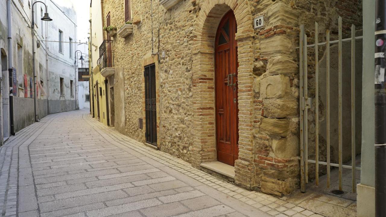 Monolocale Nel Borgo Antico, A Due Passi Dal Mare E Dal Porto Apartamento Termoli Exterior foto