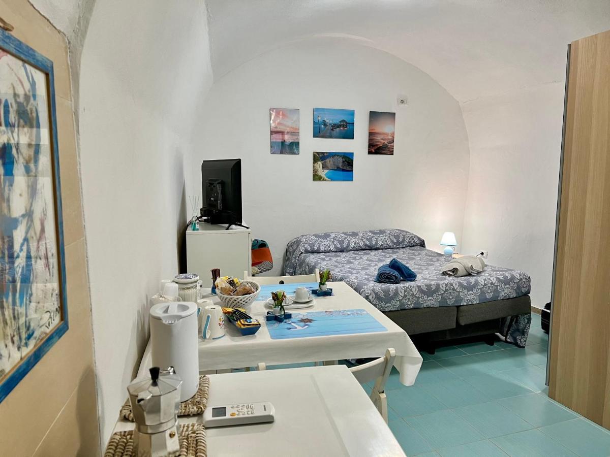 Monolocale Nel Borgo Antico, A Due Passi Dal Mare E Dal Porto Apartamento Termoli Exterior foto