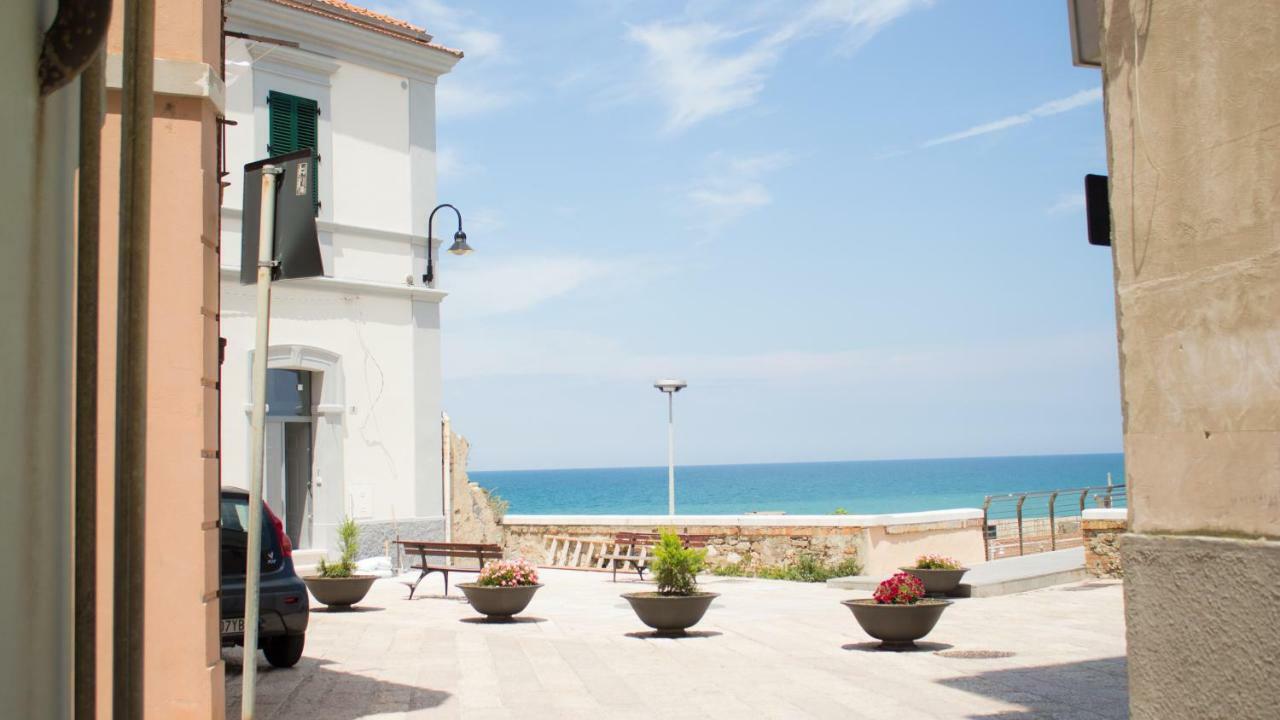 Monolocale Nel Borgo Antico, A Due Passi Dal Mare E Dal Porto Apartamento Termoli Exterior foto